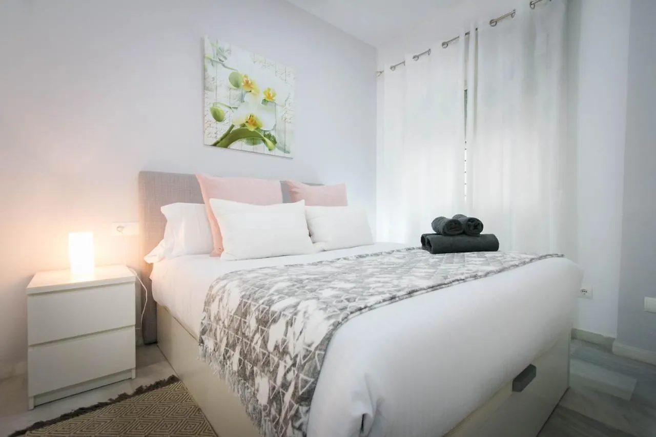 Holidays2Malaga Eduardo Ocon En Planta Baja Y Zona De Ocio Nocturno Apartment Malaga