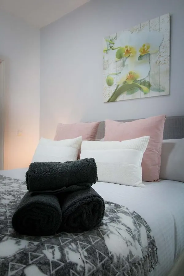 Holidays2Malaga Eduardo Ocon En Planta Baja Y Zona De Ocio Nocturno Apartment Spain